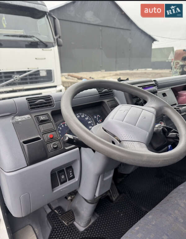 Вантажний фургон Mitsubishi Fuso Canter 2010 в Ковелі