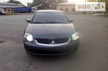 Седан Mitsubishi Galant 2005 в Киеве