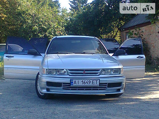 Седан Mitsubishi Galant 1989 в Кропивницком