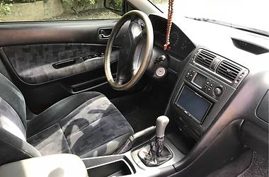 Седан Mitsubishi Galant 1999 в Харькове