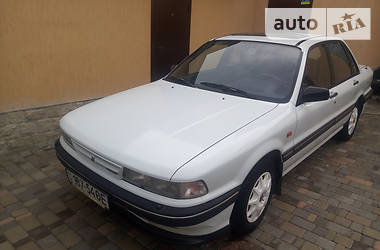 Седан Mitsubishi Galant 1989 в Одессе