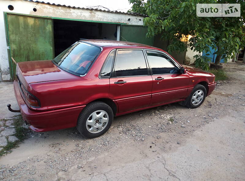 Седан Mitsubishi Galant 1992 в Бериславе