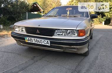 Седан Mitsubishi Galant 1988 в Виннице