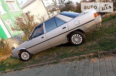 Седан Mitsubishi Galant 1987 в Черновцах