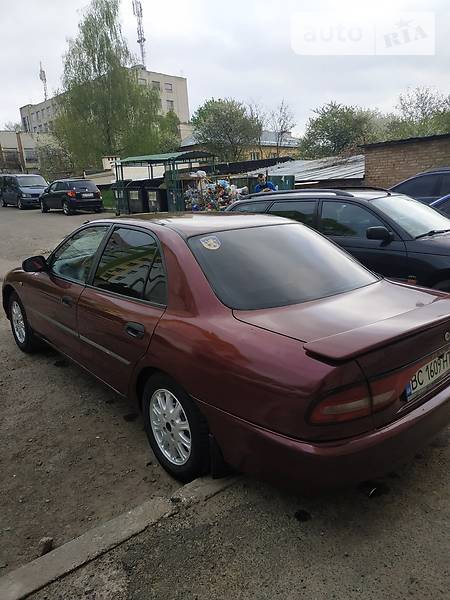 Седан Mitsubishi Galant 1995 в Львові