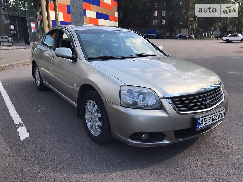 Mitsubishi Galant