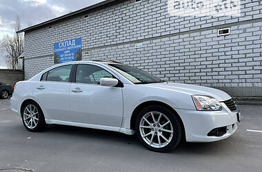 Седан Mitsubishi Galant 2012 в 