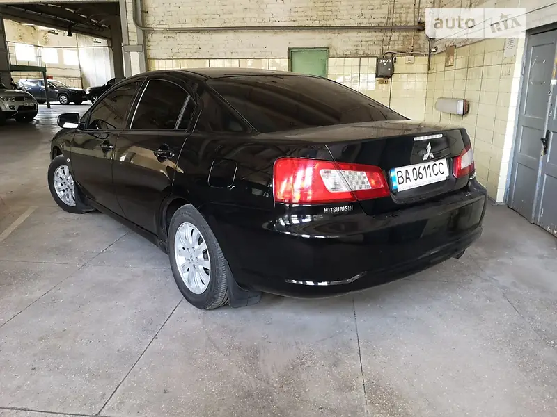 Mitsubishi Galant