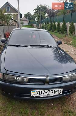 Седан Mitsubishi Galant 1994 в Чернівцях