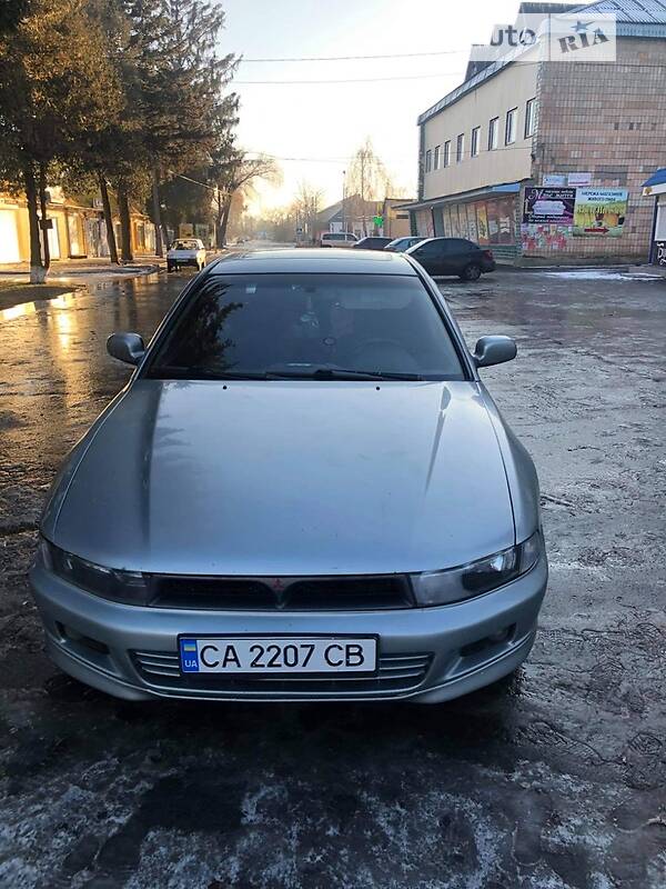 Mitsubishi Galant