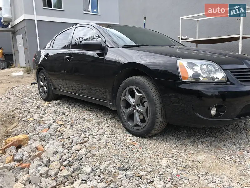 Mitsubishi Galant