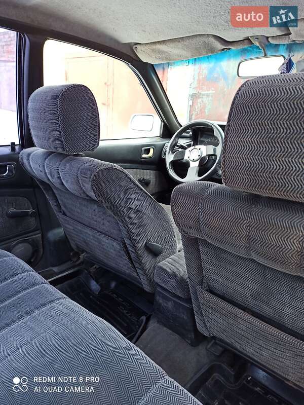 Седан Mitsubishi Galant 1988 в Олександрії