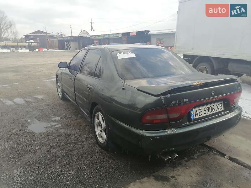Седан Mitsubishi Galant 1994 в Першотравенске