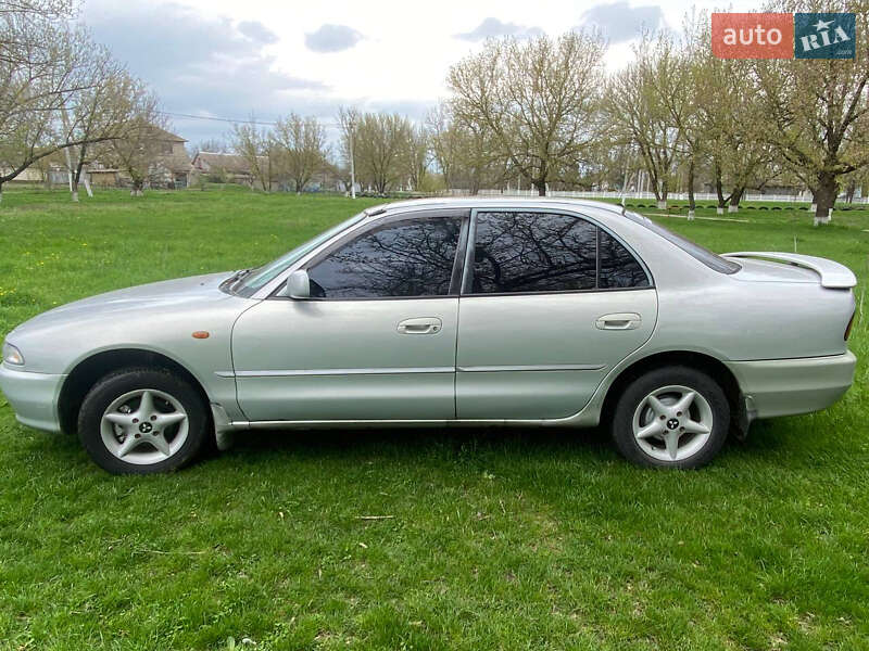 Седан Mitsubishi Galant 1995 в Одесі