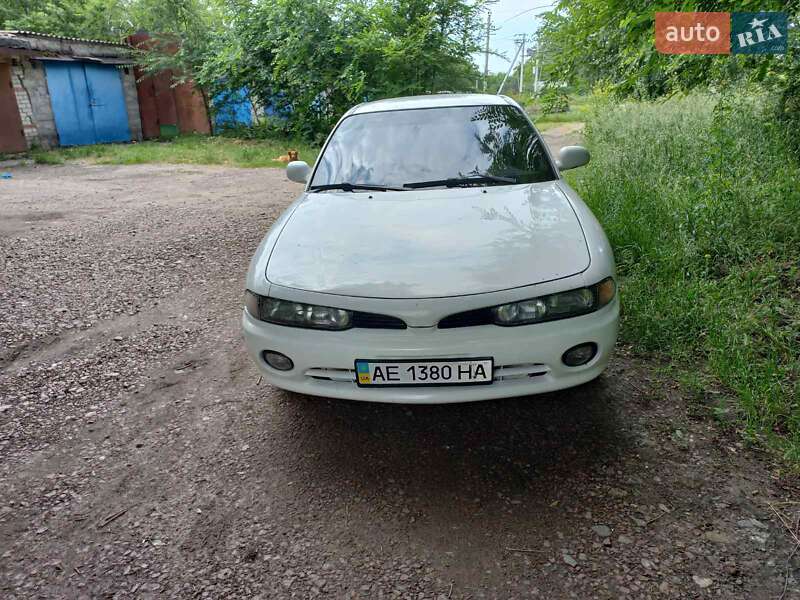Лифтбек Mitsubishi Galant 1995 в Пятихатках