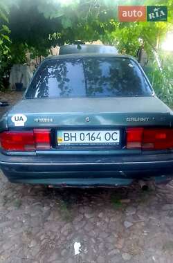 Седан Mitsubishi Galant 1988 в Измаиле