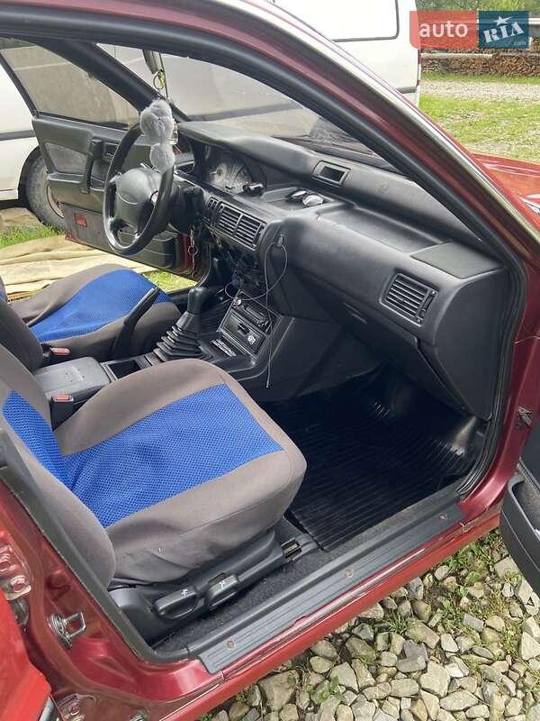 Седан Mitsubishi Galant 1990 в Верховині