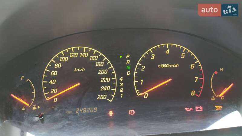 Седан Mitsubishi Galant 2001 в Саврані