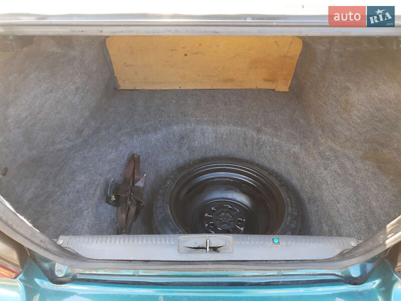 Седан Mitsubishi Galant 1999 в Києві