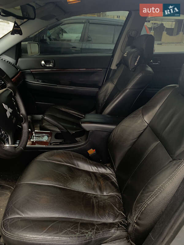 Седан Mitsubishi Galant 2008 в Мерефа