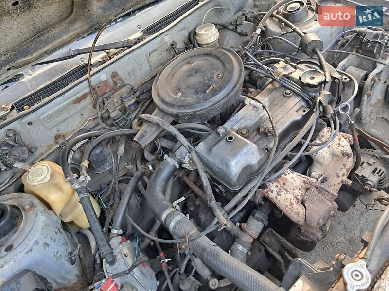 Седан Mitsubishi Galant 1988 в Полтаве