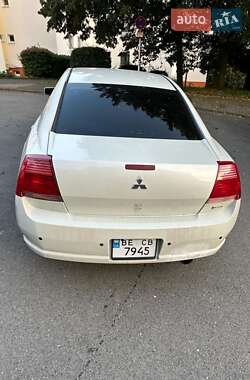 Седан Mitsubishi Galant 2004 в 