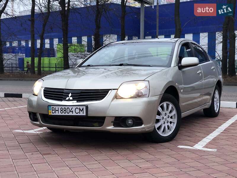 Mitsubishi Galant 2009