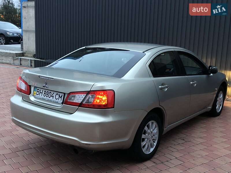 Седан Mitsubishi Galant 2009 в Одесі