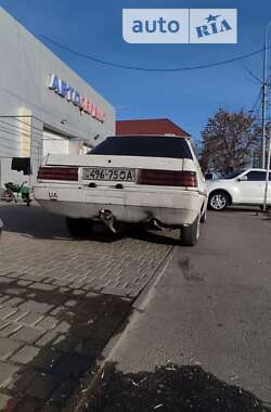 Седан Mitsubishi Galant 1985 в Одесі