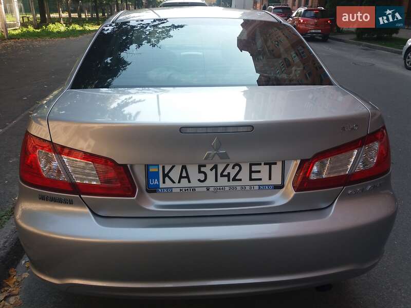 Седан Mitsubishi Galant 2008 в Києві