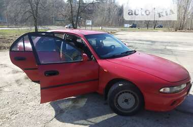 Седан Mitsubishi Galant 1995 в Каневе