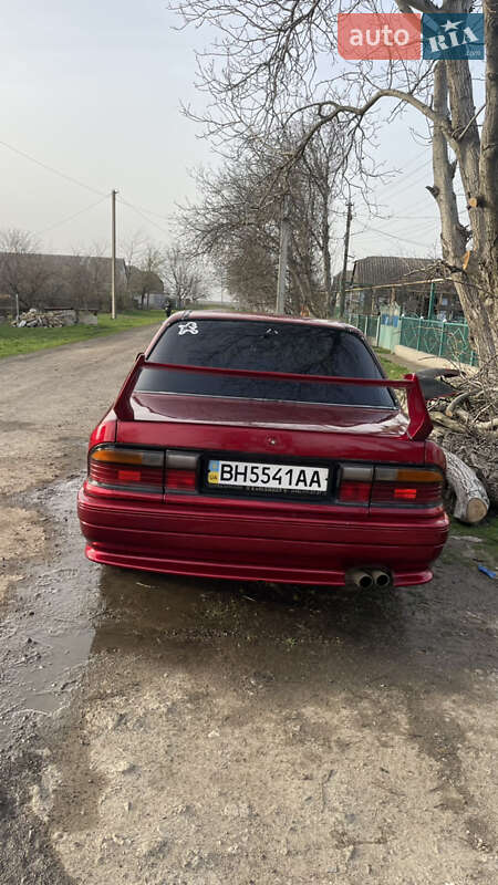 Седан Mitsubishi Galant 1988 в Одесі