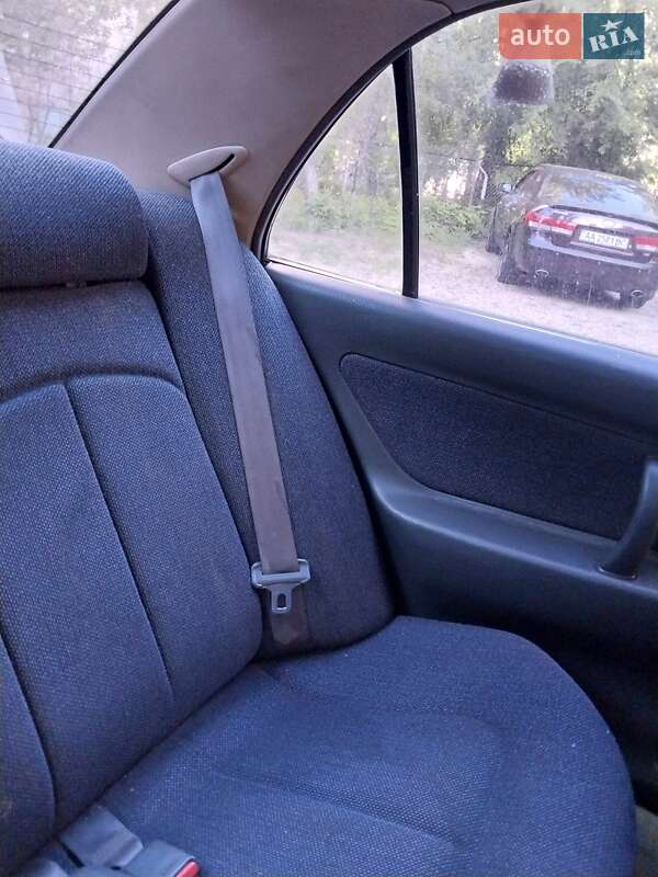 Седан Mitsubishi Galant 1994 в Киеве фото 2 Седан Mitsubishi Galant 1994 в Киеве