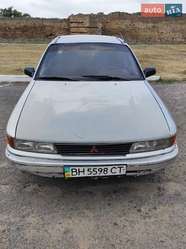 Mitsubishi Galant 1988