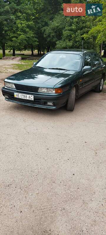 Лифтбек Mitsubishi Galant 1991 в Кривом Роге