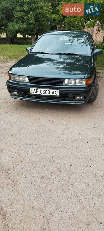 Лифтбек Mitsubishi Galant 1991 в Кривом Роге