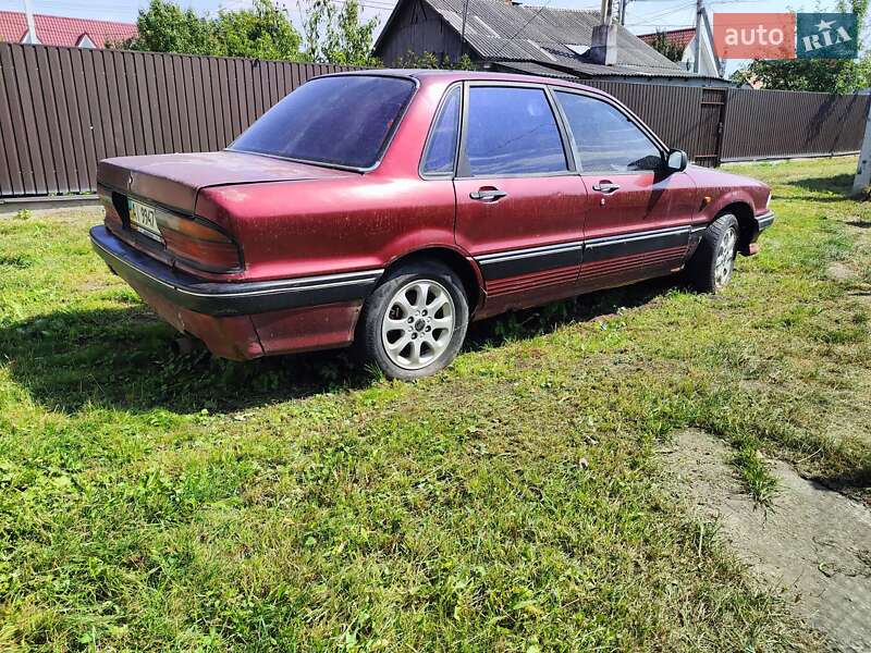 Седан Mitsubishi Galant 1989 в Житомире