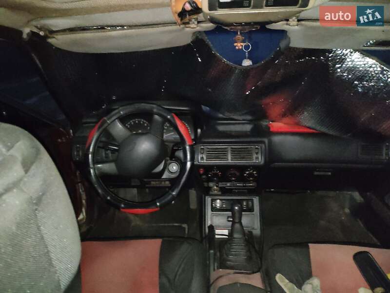 Седан Mitsubishi Galant 1989 в Житомире