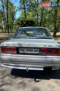 Седан Mitsubishi Galant 1992 в Киеве