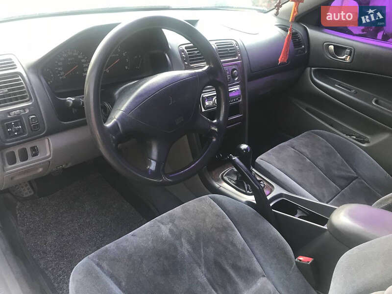 Седан Mitsubishi Galant 1997 в Чечельнике