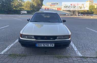 Седан Mitsubishi Galant 1989 в Одесі