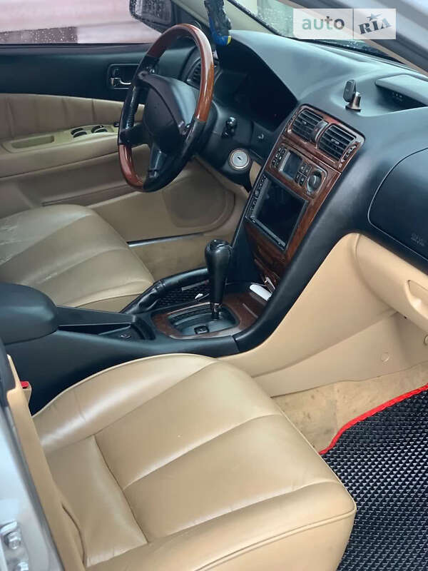 Седан Mitsubishi Galant 1998 в Львове