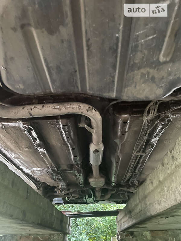 Седан Mitsubishi Galant 1998 в Львове