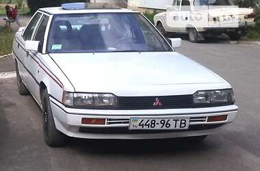 Седан Mitsubishi Galant 1987 в Бориславі