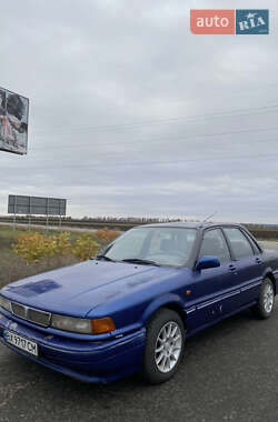 Седан Mitsubishi Galant 1992 в Новоархангельске