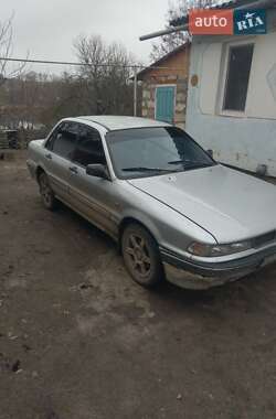 Седан Mitsubishi Galant 1989 в Гайсину