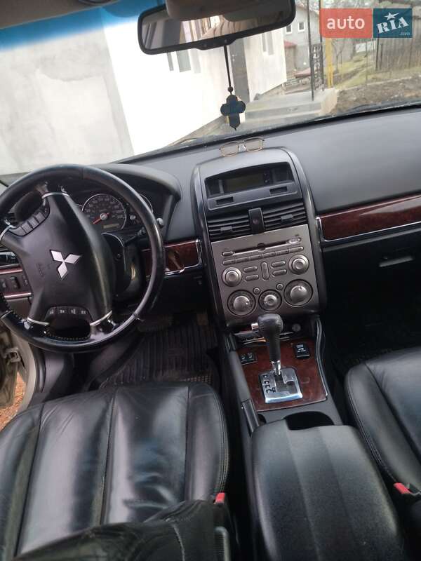 Седан Mitsubishi Galant 2008 в Лубнах