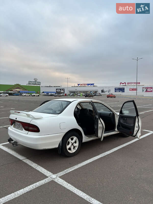 Седан Mitsubishi Galant 1993 в Одесі