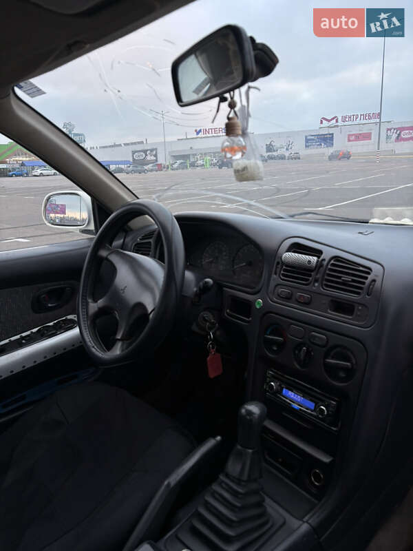Седан Mitsubishi Galant 1993 в Одесі