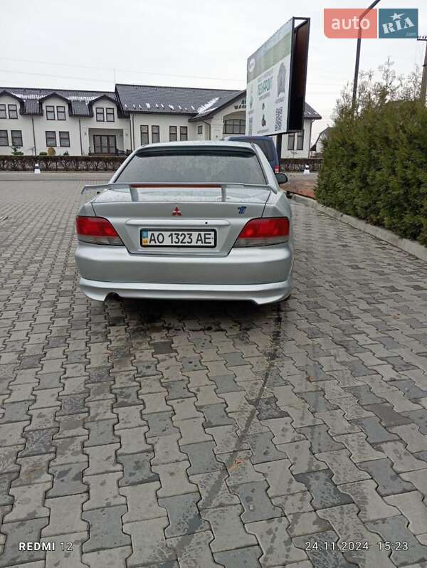Седан Mitsubishi Galant 1999 в Іршаві